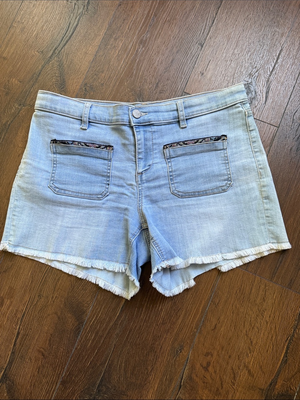 New York & Company Light Blue Denim Frayed Hem Shorts